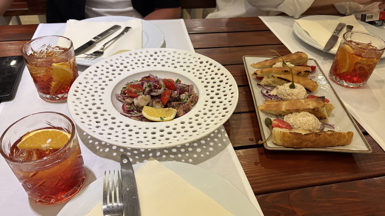 Bonazza restaurant Kotor Photo 13