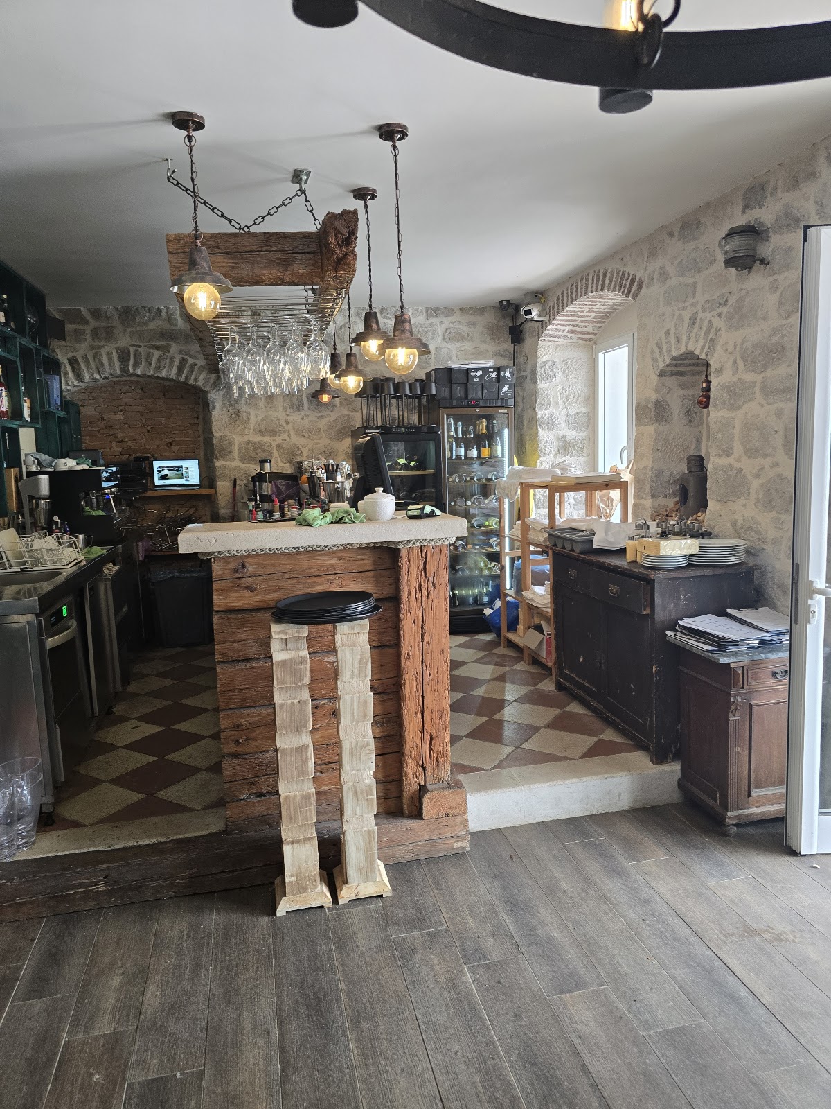 Bonazza restaurant Kotor